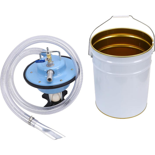 Aspirateur a cuve associant l'entretien des habitacles et la collecte de l'eau et des poussieres