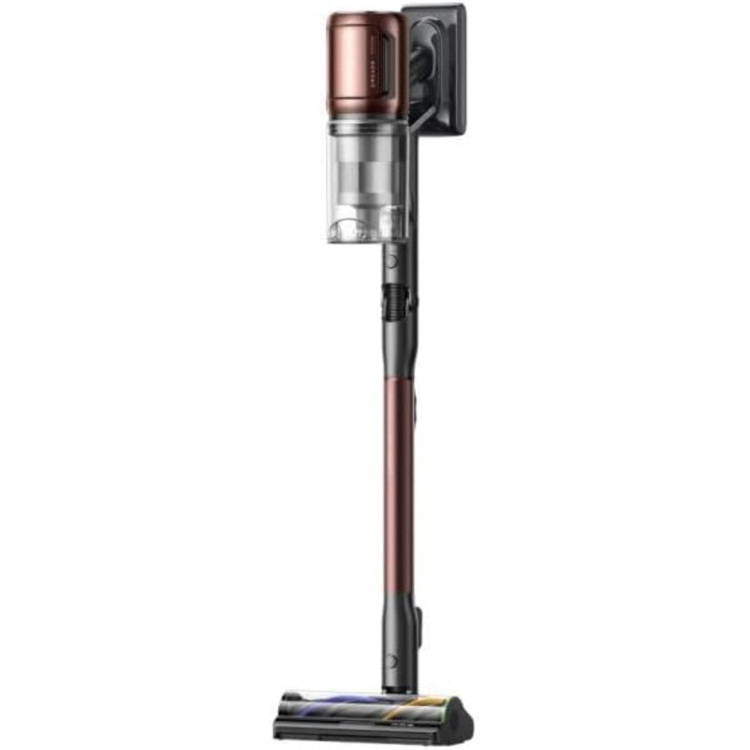 Aspirateur au format balai alliant l'entretien des tapis et la collecte des poils